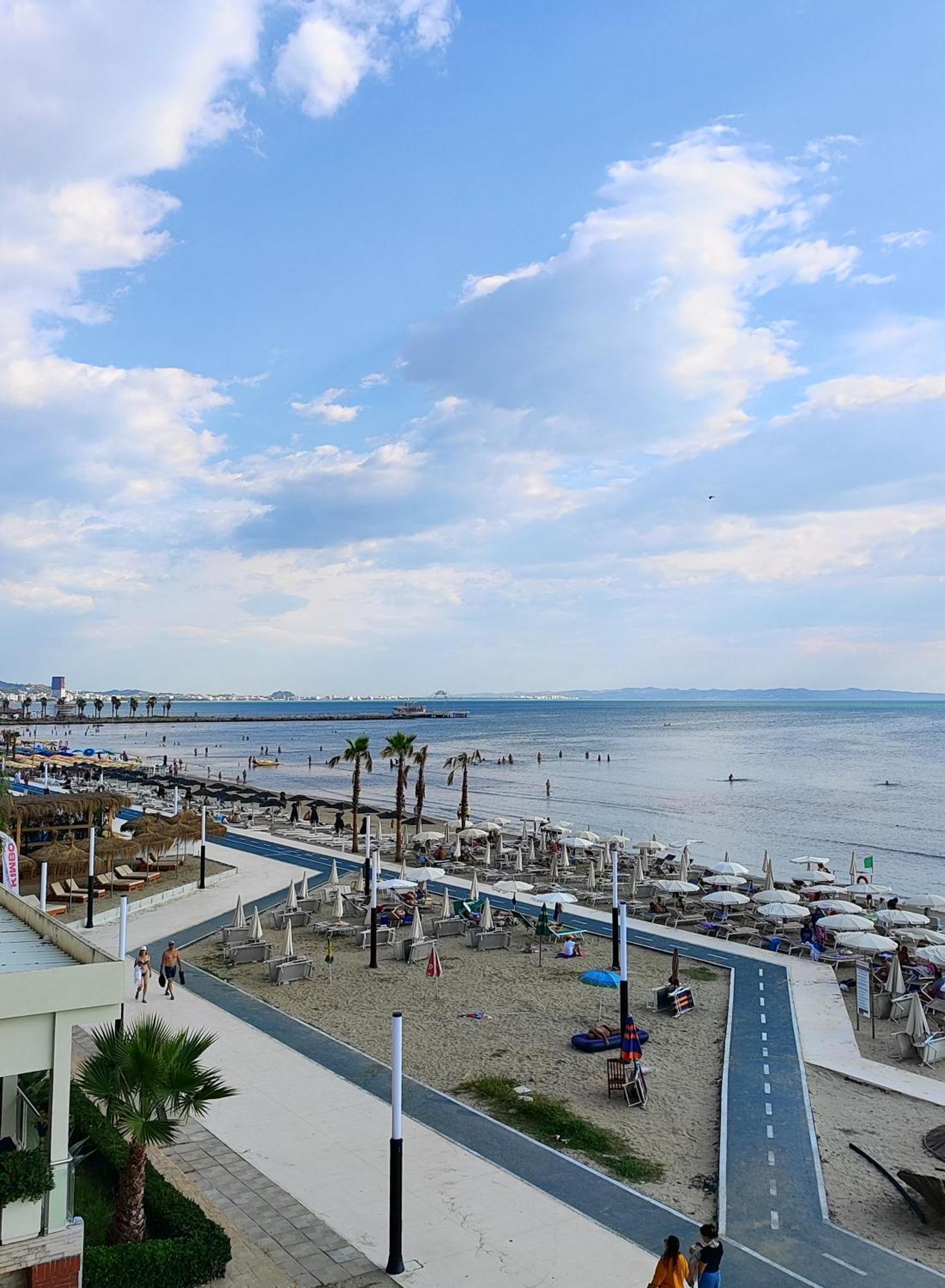 Sandy Blue Sea Durrës 外观 照片